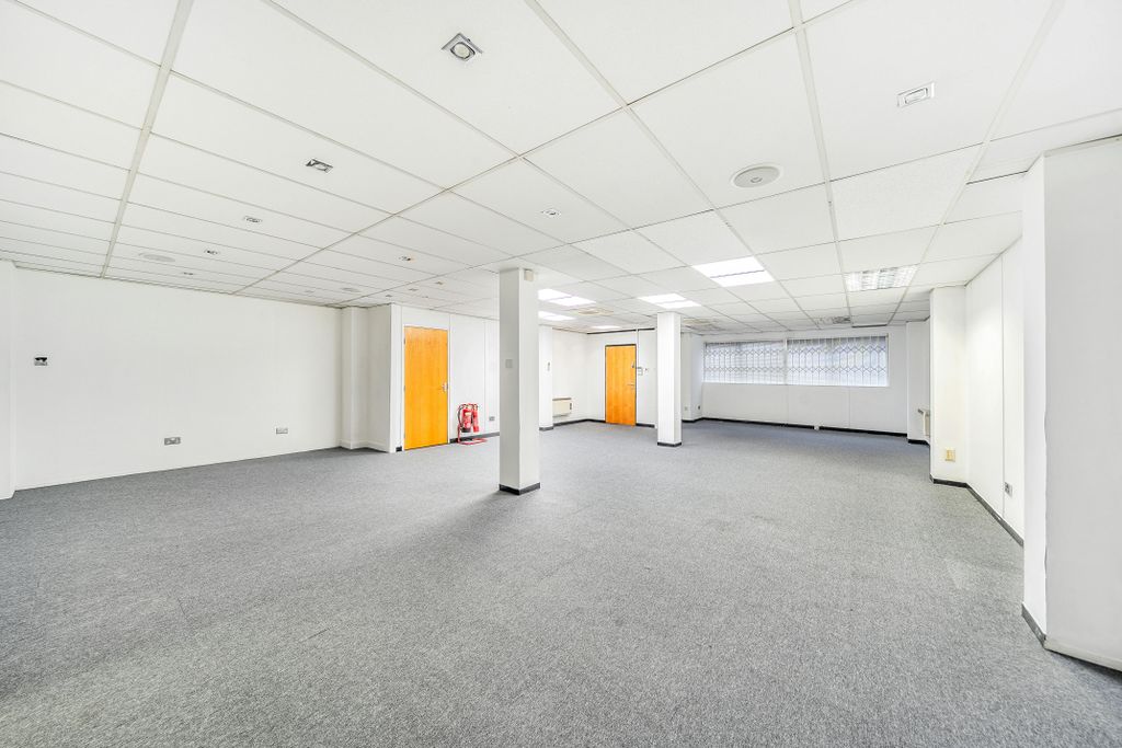 Property photo 3 of 9 1408527-5-6986078B7B24B-Arw-1.Jpg