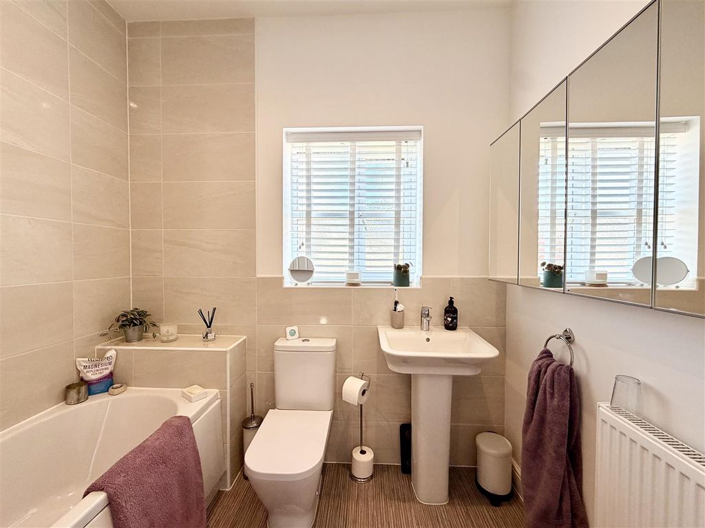 Additional image 28 of 4 bed detached house for saleDaffodil Close, Loughborough LE11