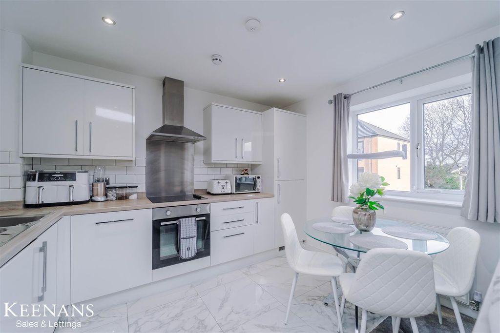 Property photo 2 of 16 Dsc01660.Jpg