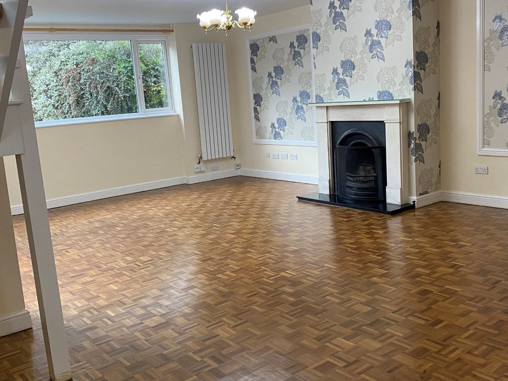 Property photo 3 of 11 4258082