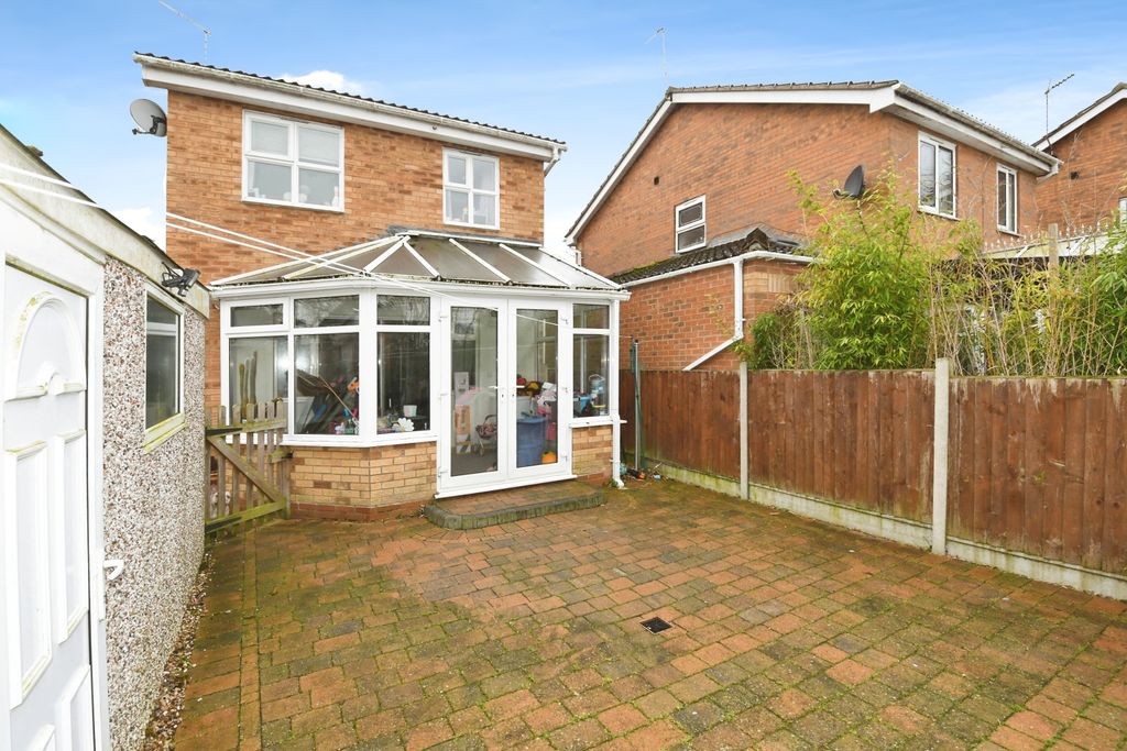 Property photo 2 of 14