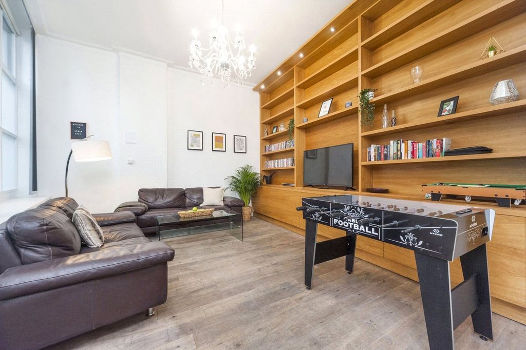 Property photo 2 of 11 Main Reception Room