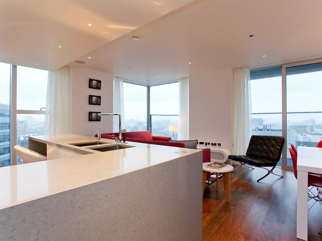 Property photo 3 of 13 Picture No. 05