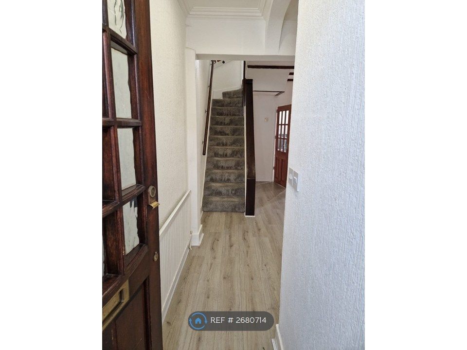 Property photo 2 of 12 Entrance