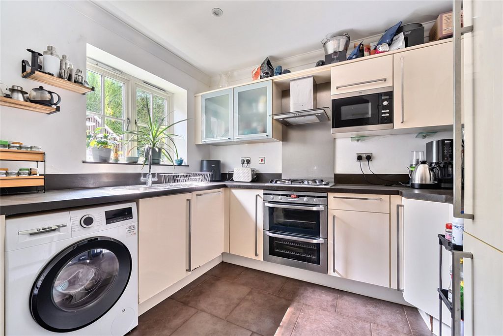 Property photo 2 of 12 Picture No. 06