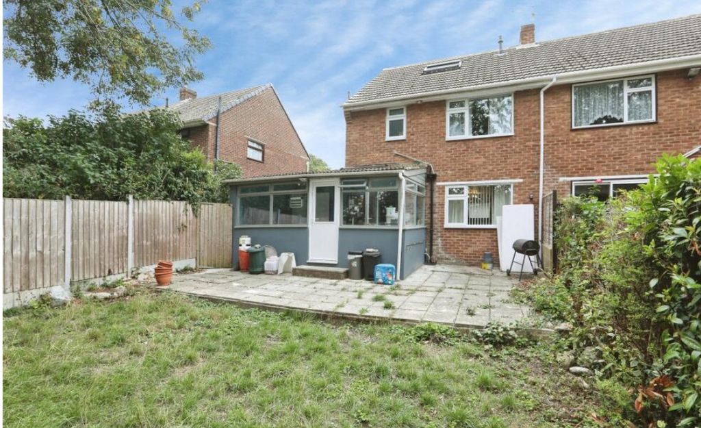 Property photo 3 of 12