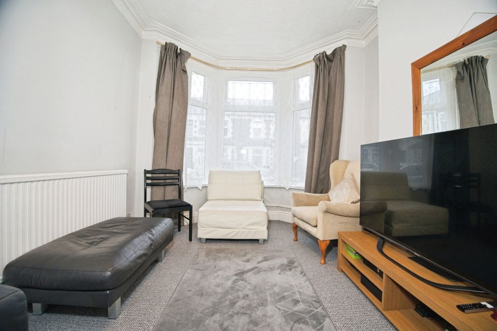 Property photo 3 of 24 Pbox-Img.Jpg