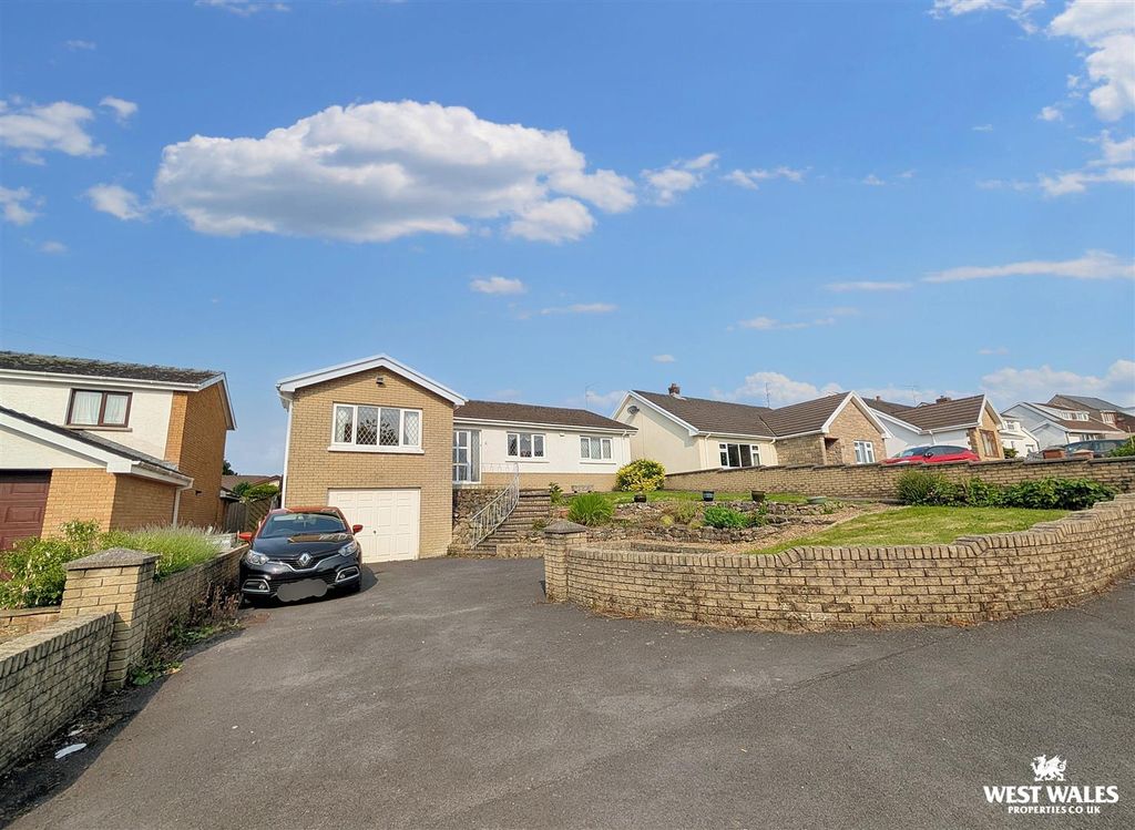 Property photo 1 of 24 1000111645.Jpg