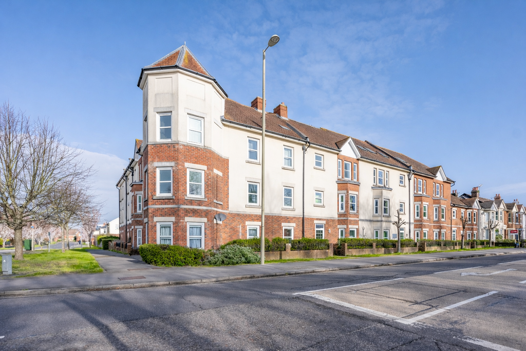 Property photo 1 of 14