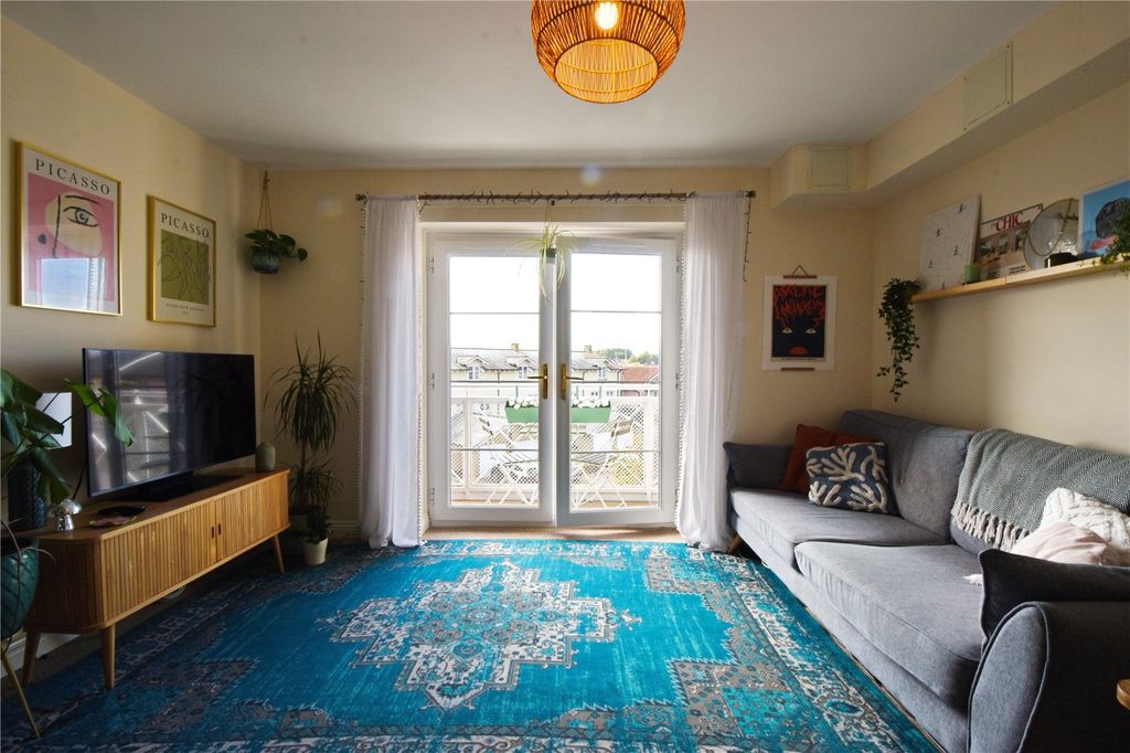 Property photo 2 of 9 Picture No. 05