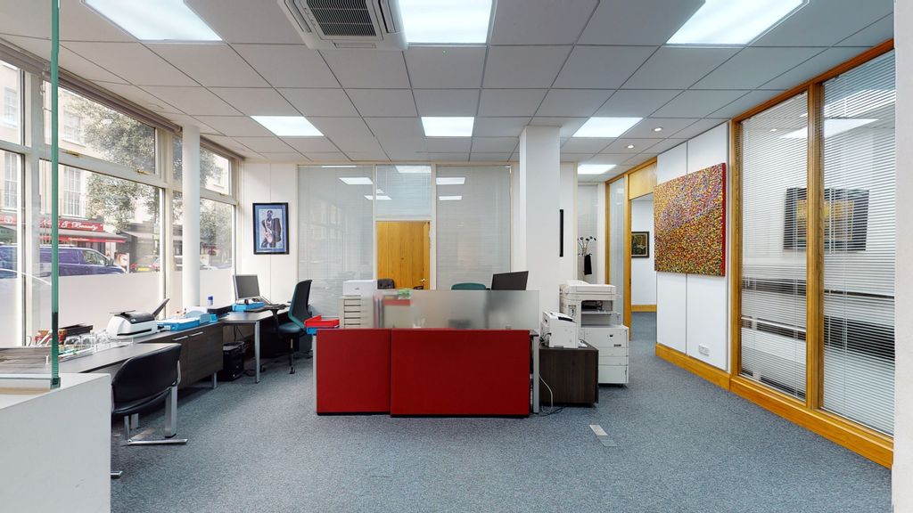 Property photo 2 of 17 Ground Floor Office