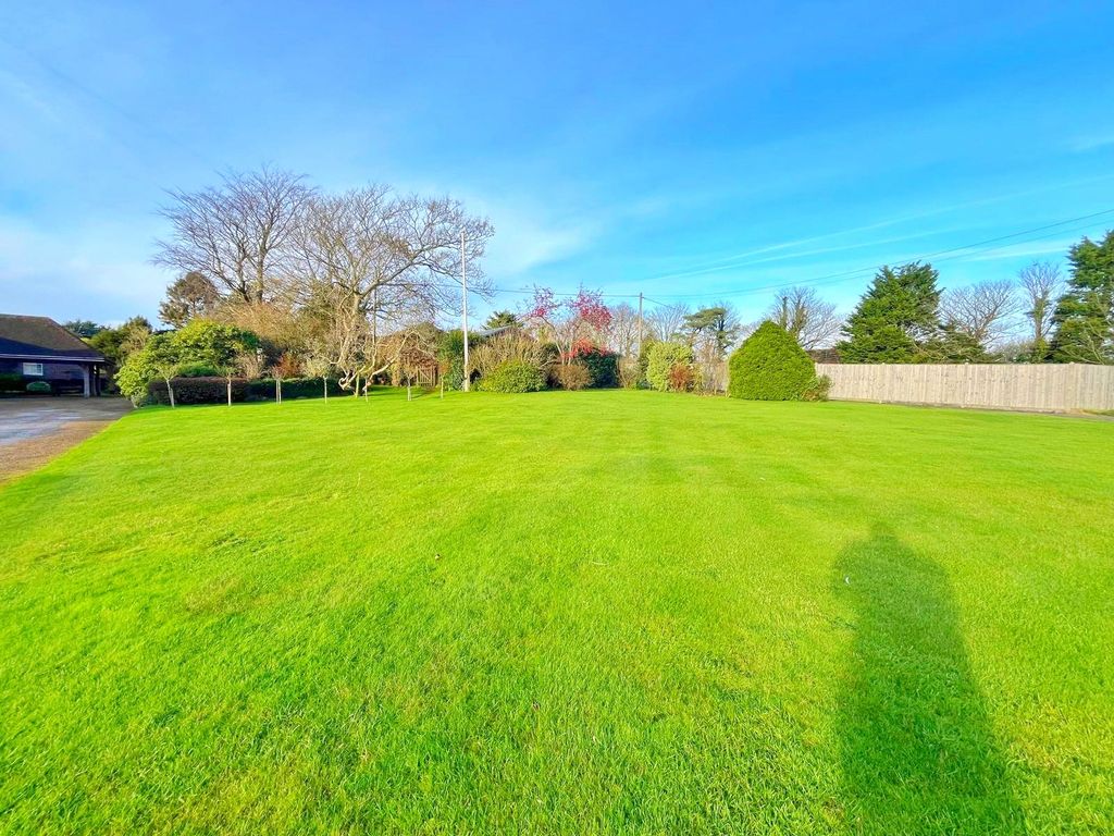 Property photo 2 of 26 Picture No. 07