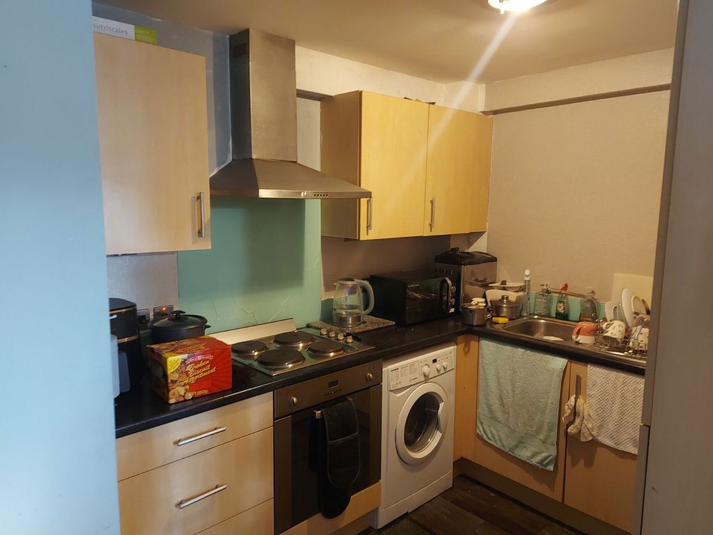 Property photo 3 of 14