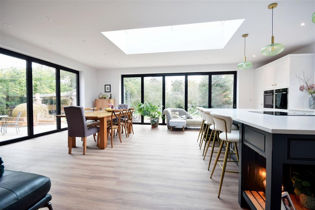 Property photo 1 of 15 Main Picture