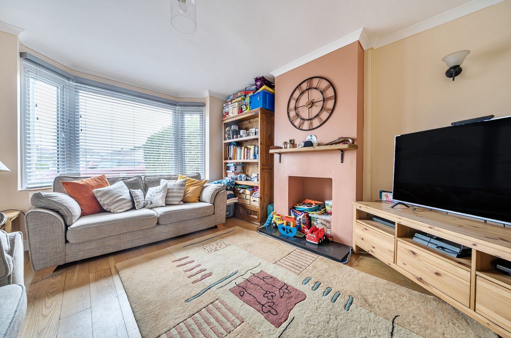 Property photo 2 of 11 1358141-12-68d6B1...