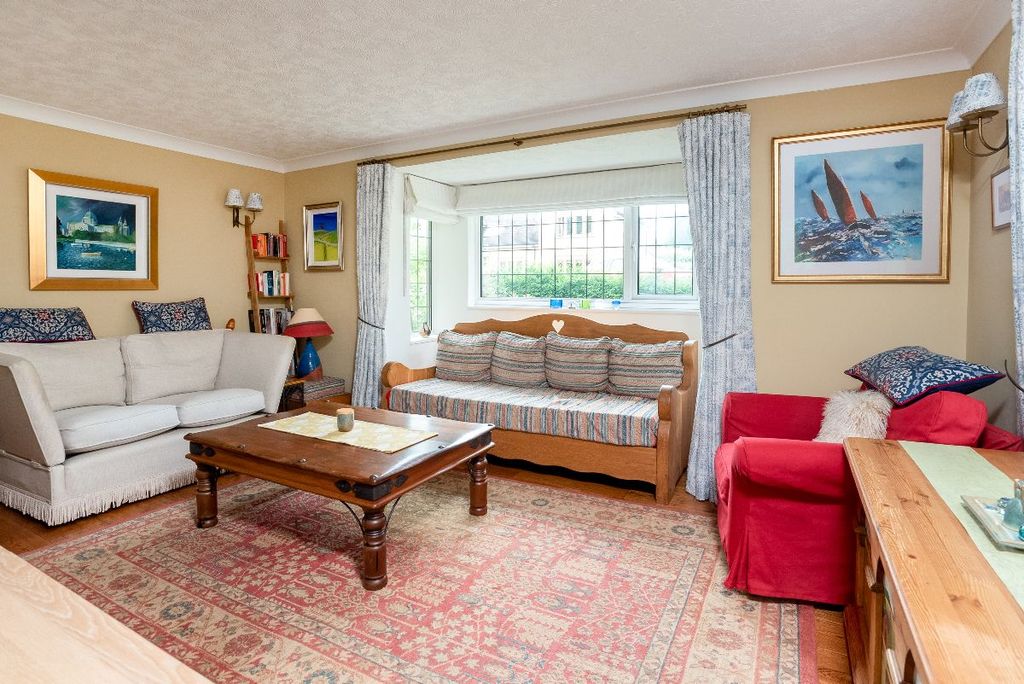 Property photo 3 of 21