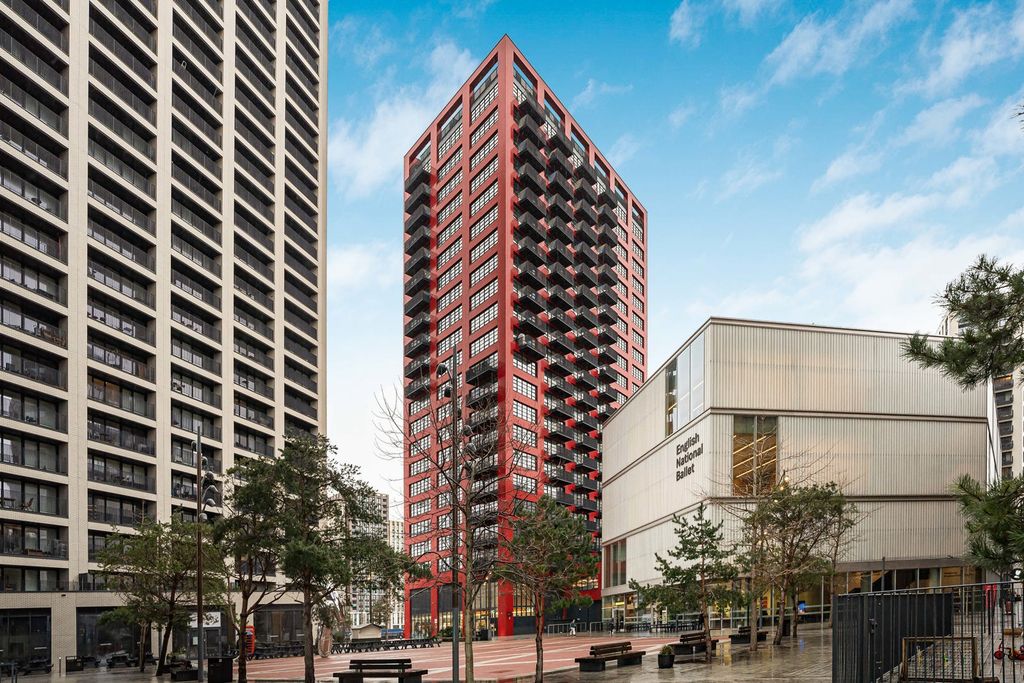 Property photo 1 of 26 Exterior