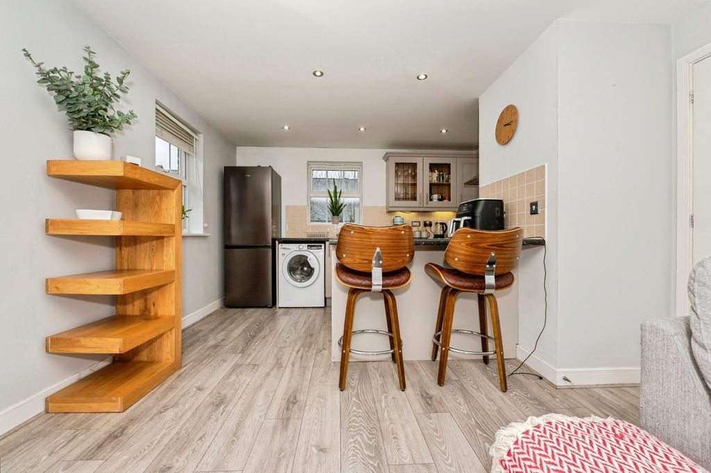 Property photo 2 of 13 Pbox-Img.Jpg