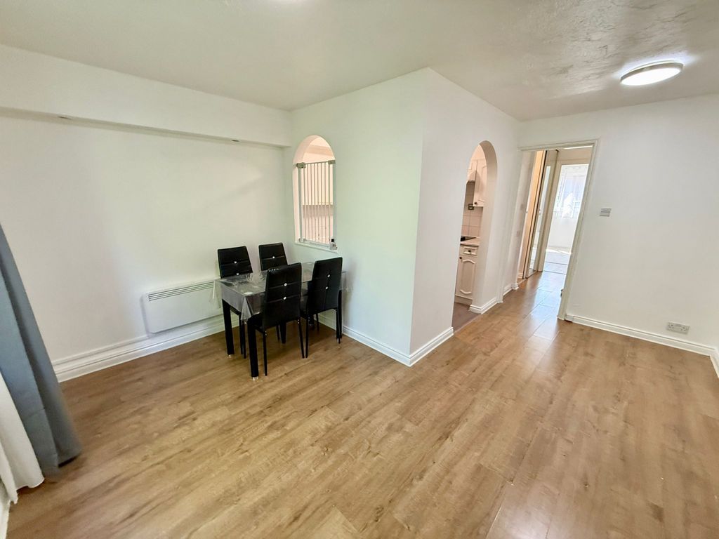 Property photo 2 of 10 Gallery
