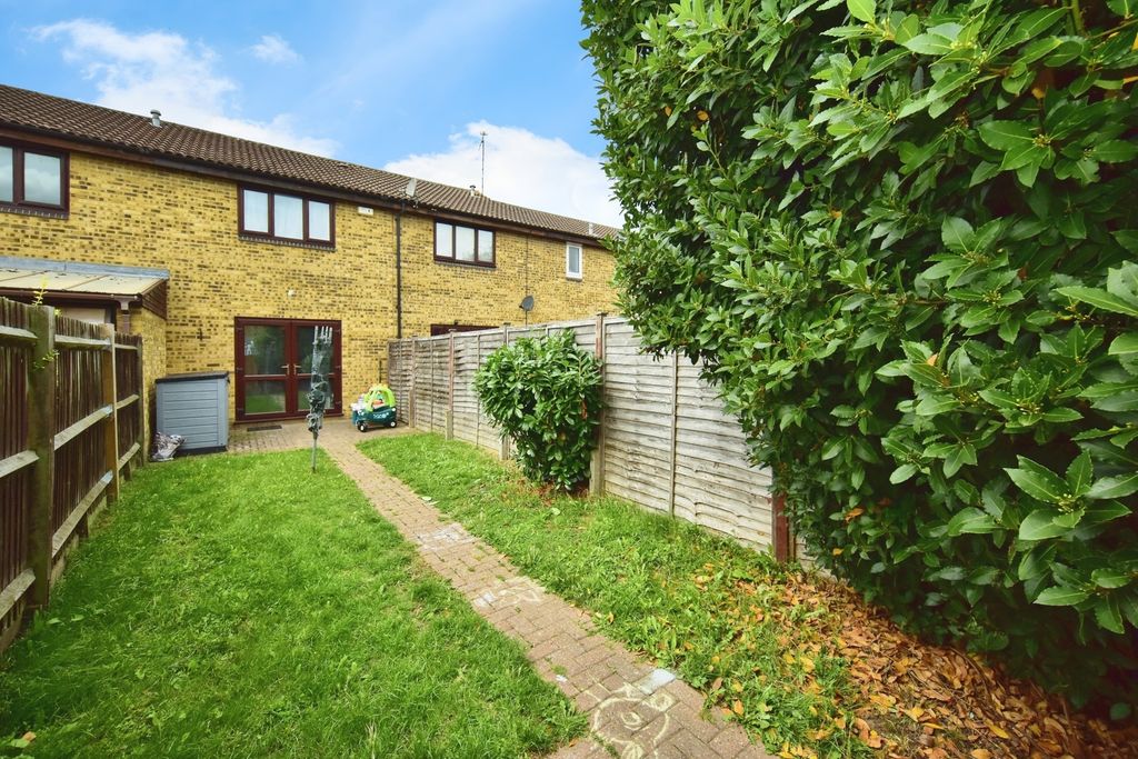 Property photo 2 of 17 Photo
