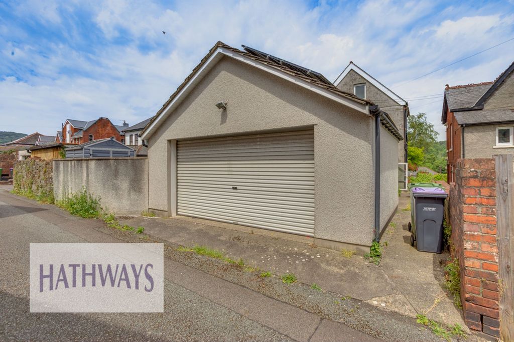 Property photo 2 of 68