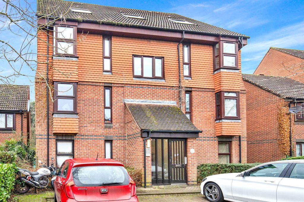 Property photo 2 of 3