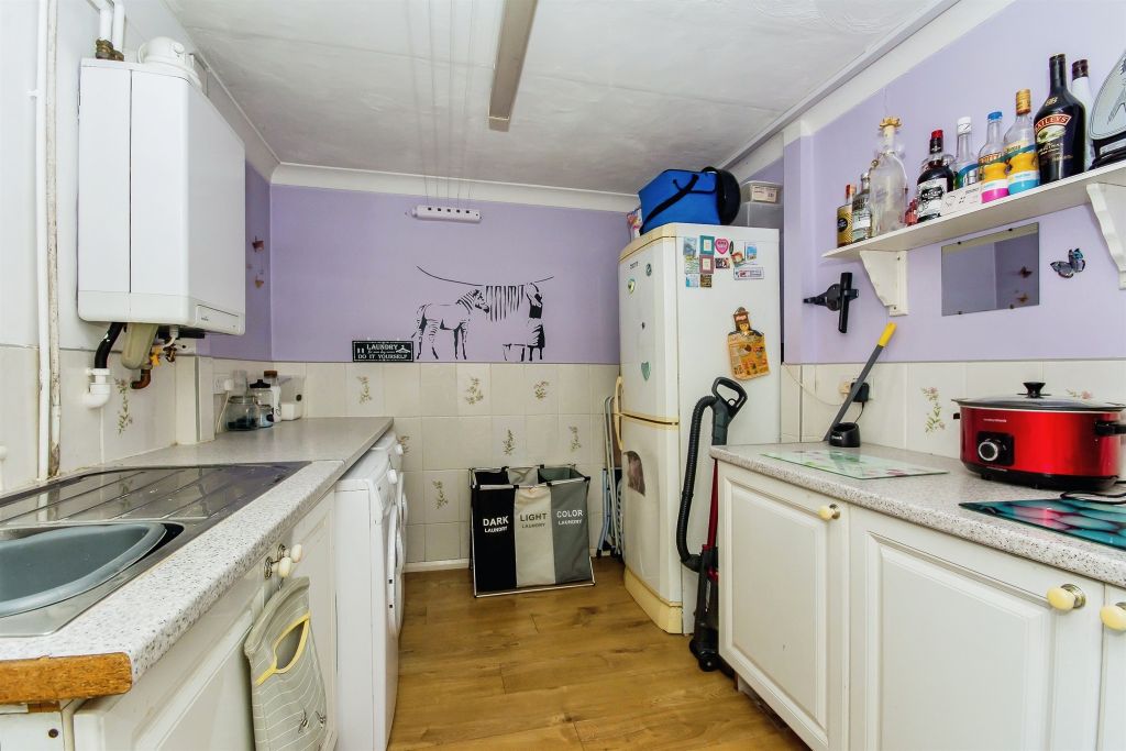Property photo 3 of 32