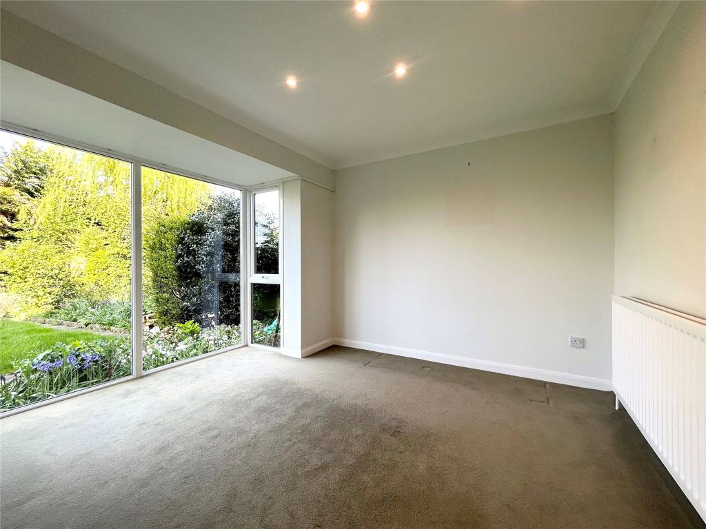 Property photo 3 of 13 Picture No. 11