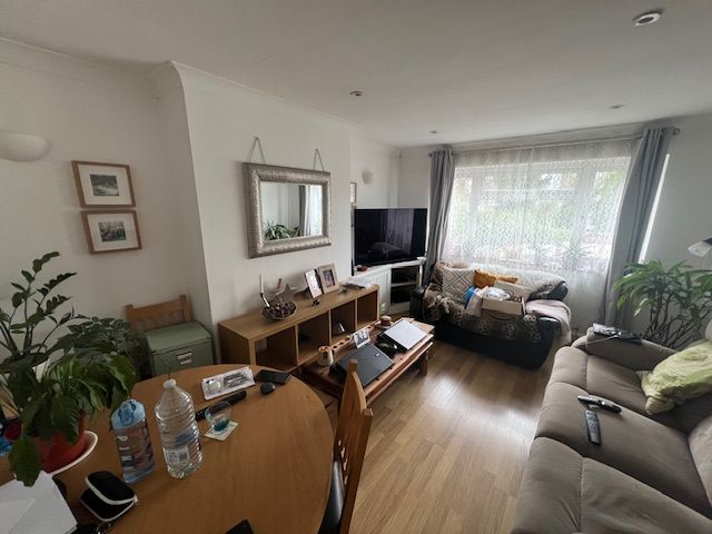 Property photo 2 of 4