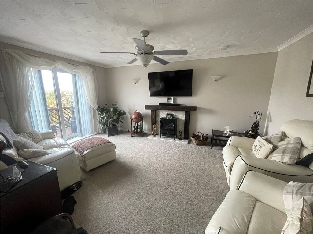 Property photo 3 of 22 Picture No. 71