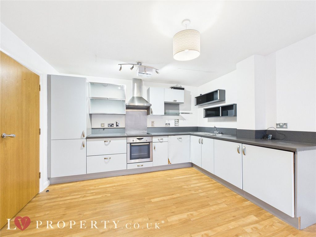 Property photo 3 of 10 Picture No. 08