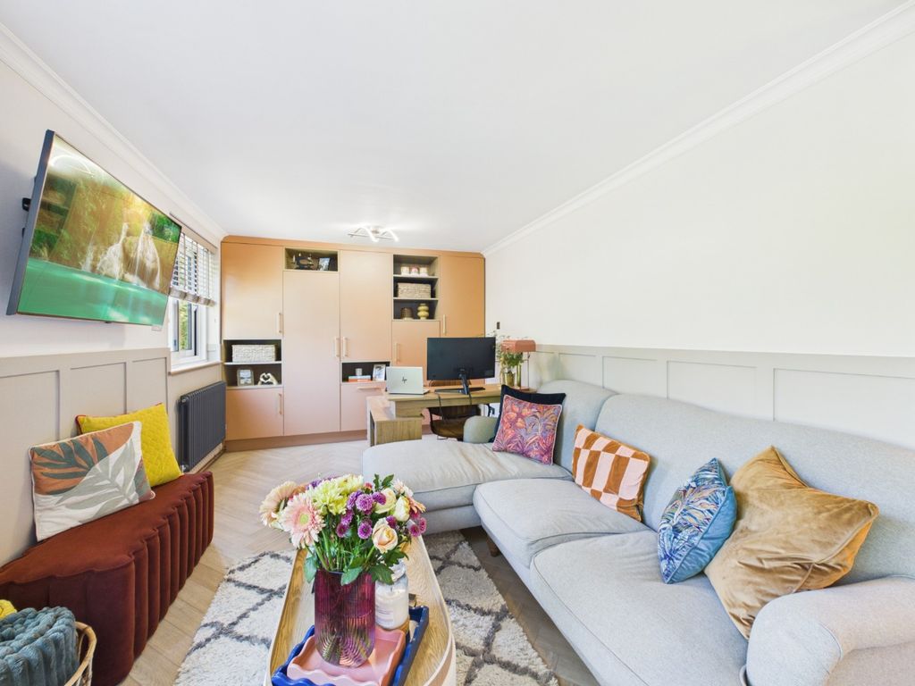 Property photo 2 of 13 5390202