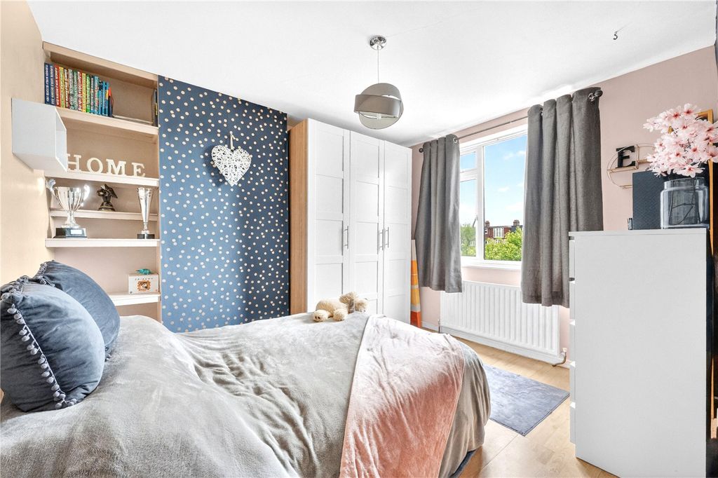 Additional image 13 of 4 bed terraced house for saleRichmond Avenue, Highams Park, London E4