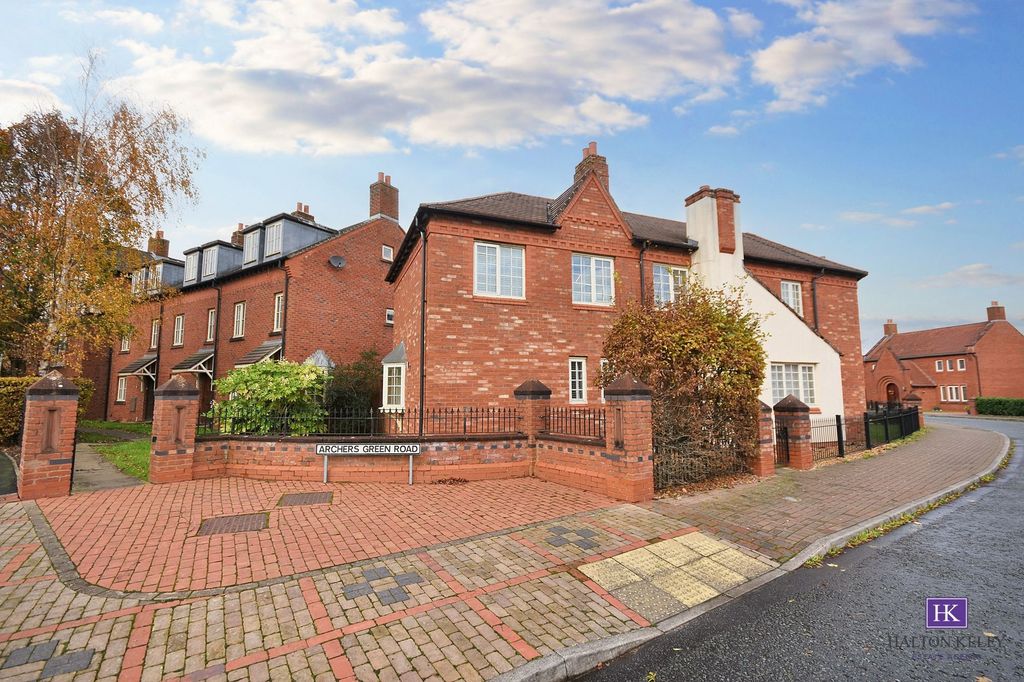 Property photo 1 of 9