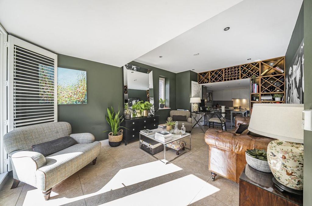 Property photo 3 of 13 Davidson Frost-Wellings,Dfw, King Edward House, Li