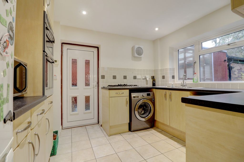 Property photo 2 of 11 Picture No. 04