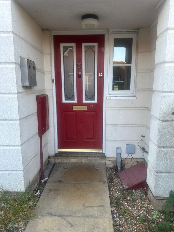 Property photo 1 of 12