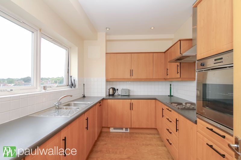 Property photo 3 of 12 Kitchen