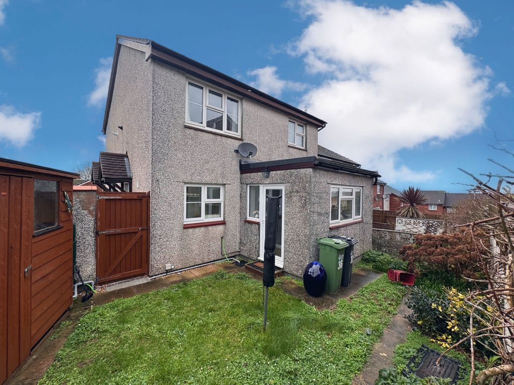 Property photo 1 of 11