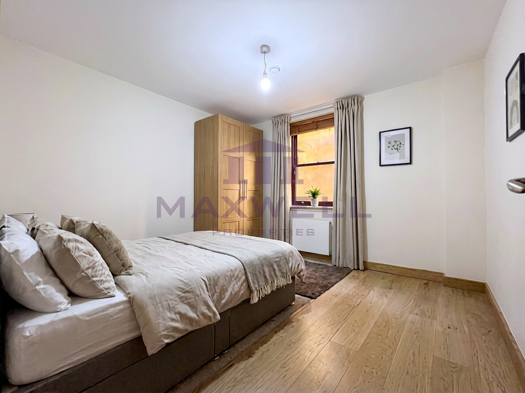 Property photo 3 of 8 2-Bedroom Apartment With Parking Kingsley Mews, Wapping, E1W