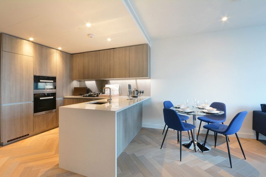 Property photo 2 of 12 6 Kitchen 2