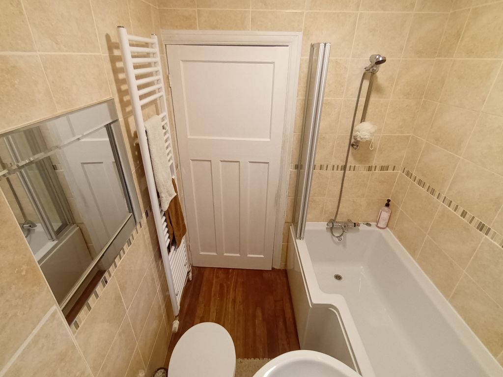 Property photo 3 of 22 Family Bathroom