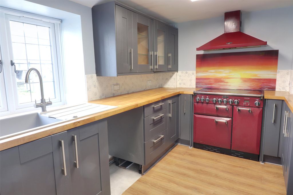 Property photo 2 of 13 2 - Picture No. 02