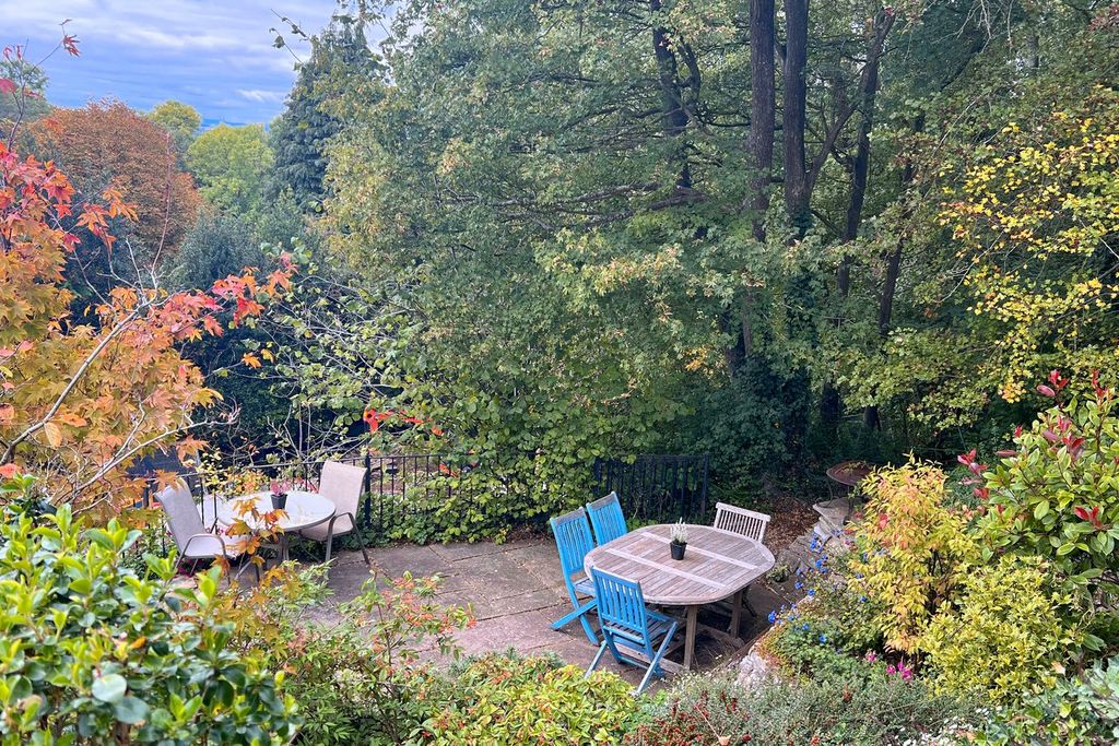 Property photo 3 of 22