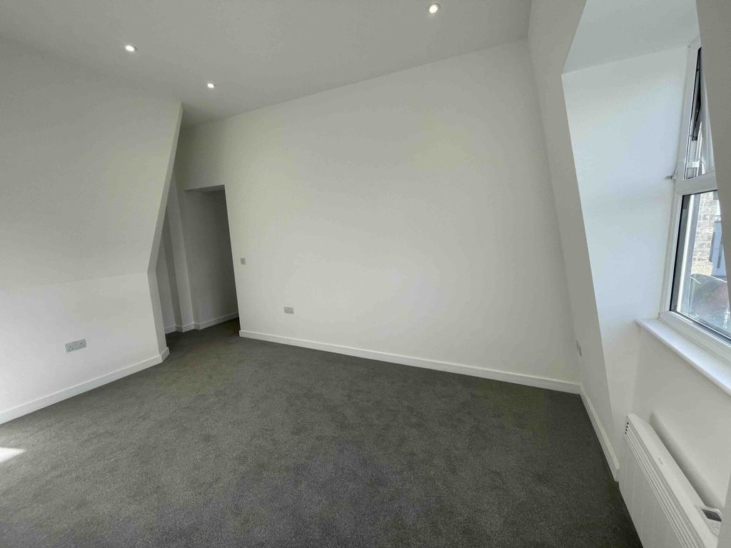 Property photo 3 of 8 Open Plan Living