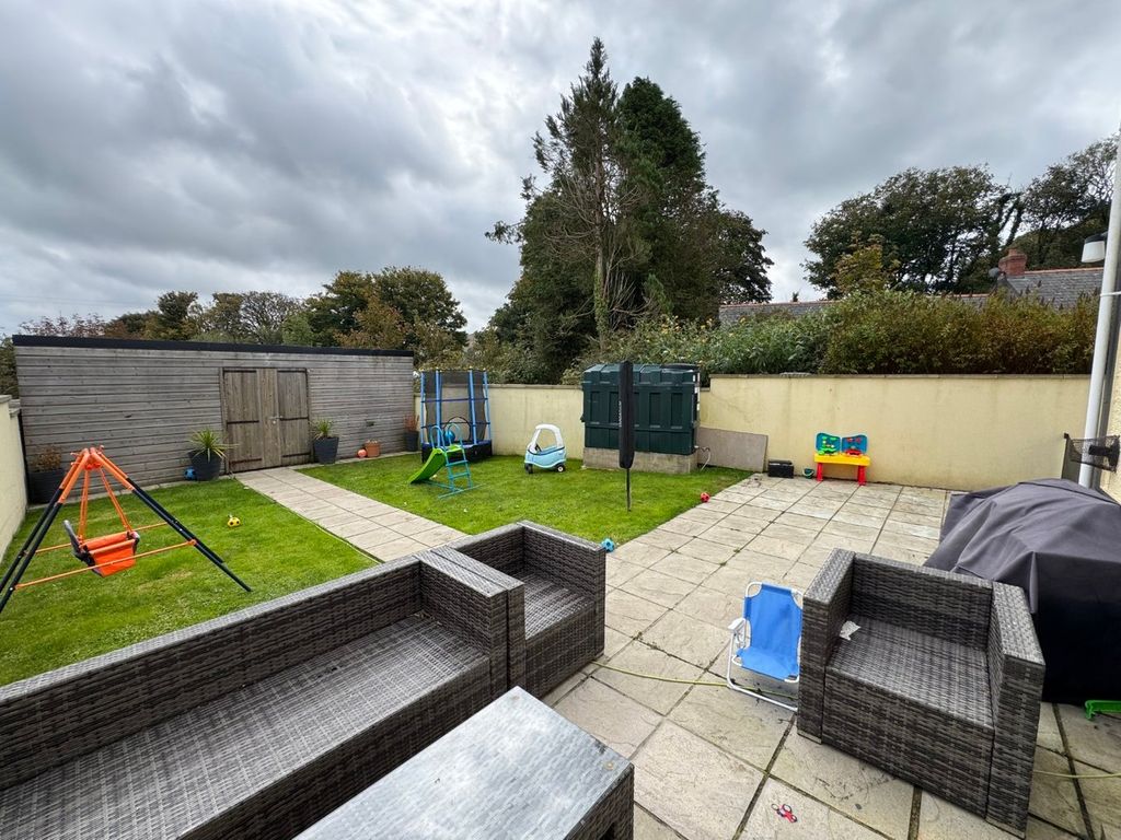 Property photo 3 of 31