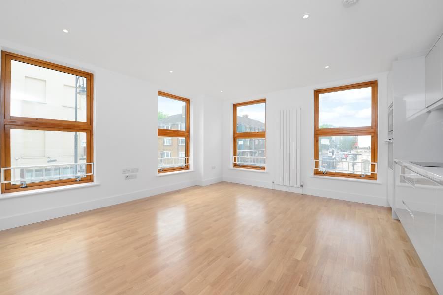 Property photo 2 of 6