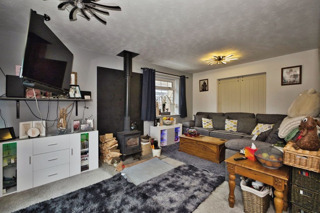 Property photo 2 of 14