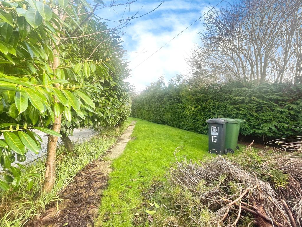 Property photo 2 of 10 Picture No. 05