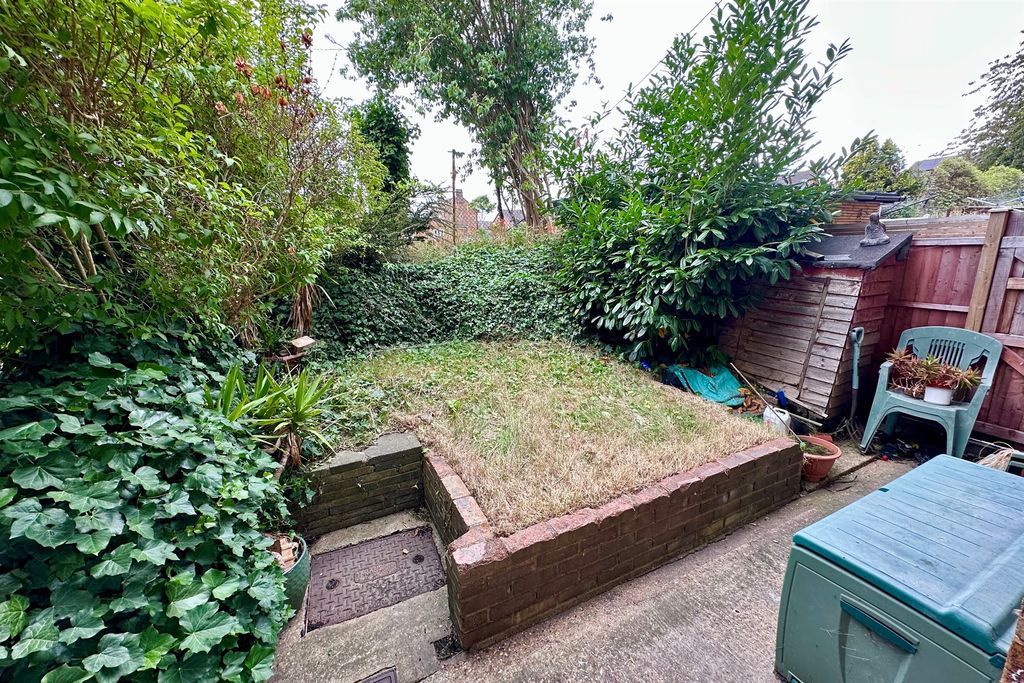 Property photo 2 of 13